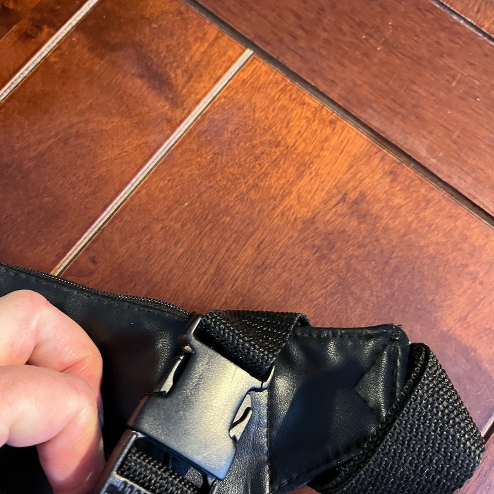 Patchwork Leather Fanny pack - Picture 4 of 4